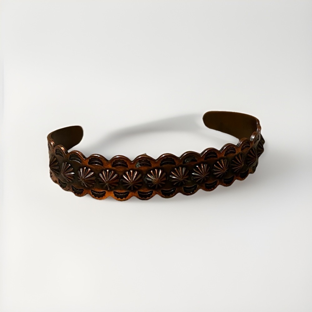 Vintage Copper Cuff bracelet  Scalloped Edge Sunburst Stamped Southwestern Tribe